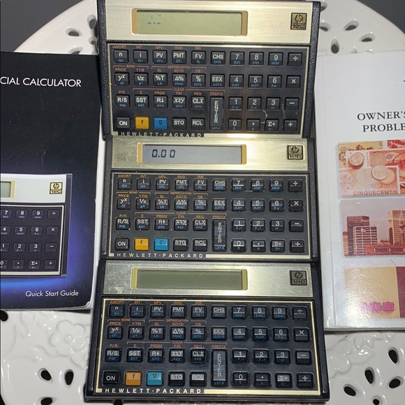 HP 12C Financial Calculator with Black and Gold Accents - Picture 4 of 10